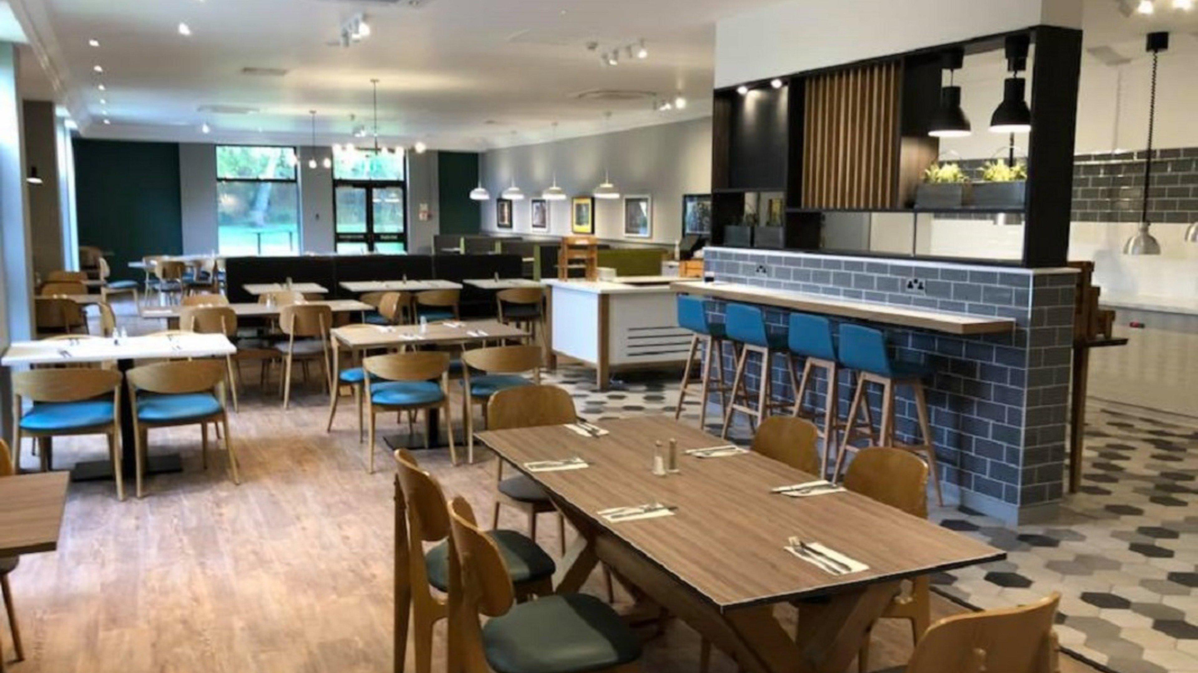 Holiday Inn Haydock By Ihg Екстериор снимка