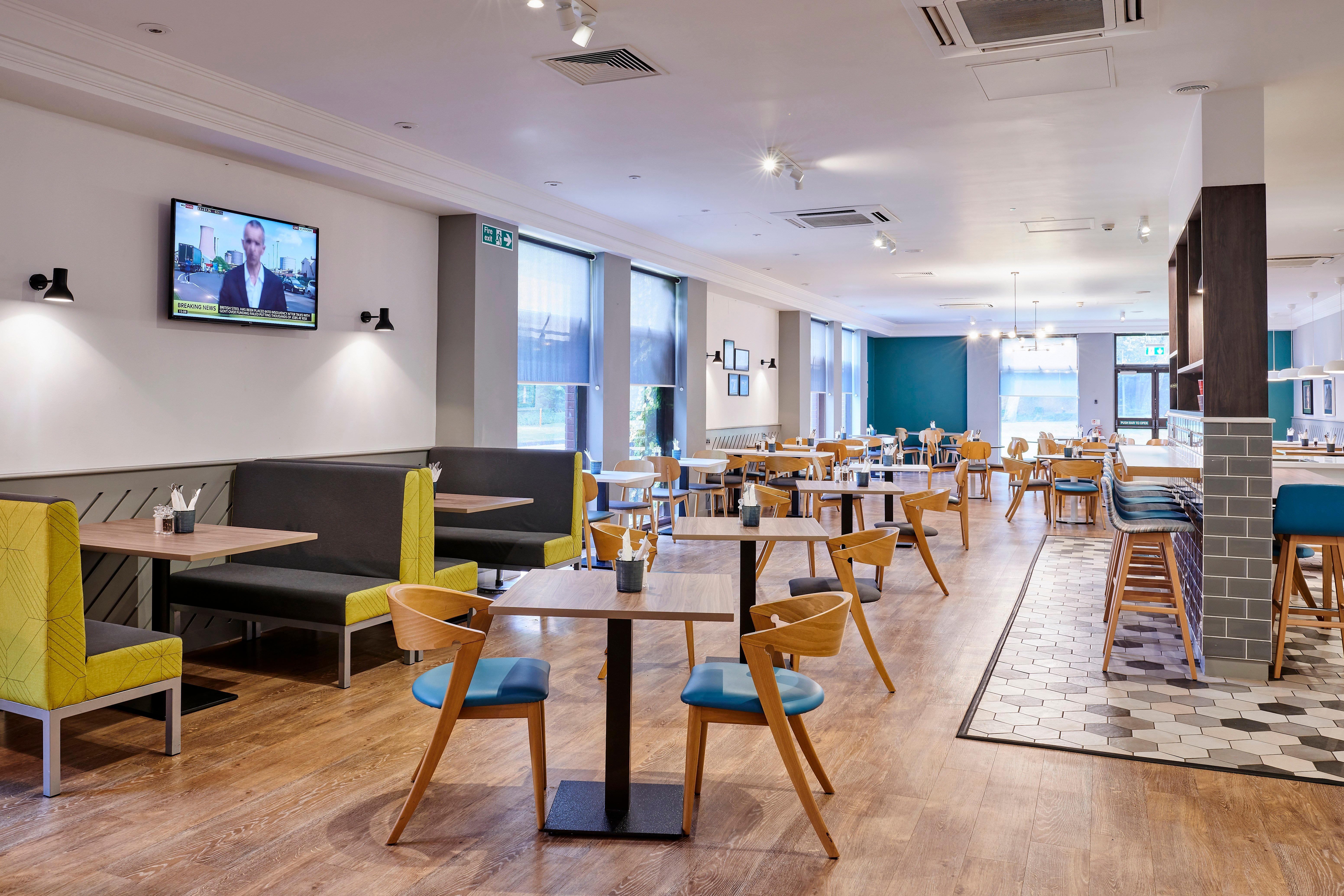 Holiday Inn Haydock By Ihg Екстериор снимка