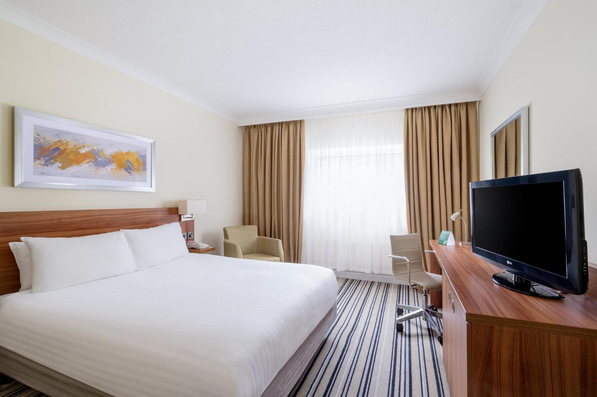 Holiday Inn Haydock By Ihg Екстериор снимка
